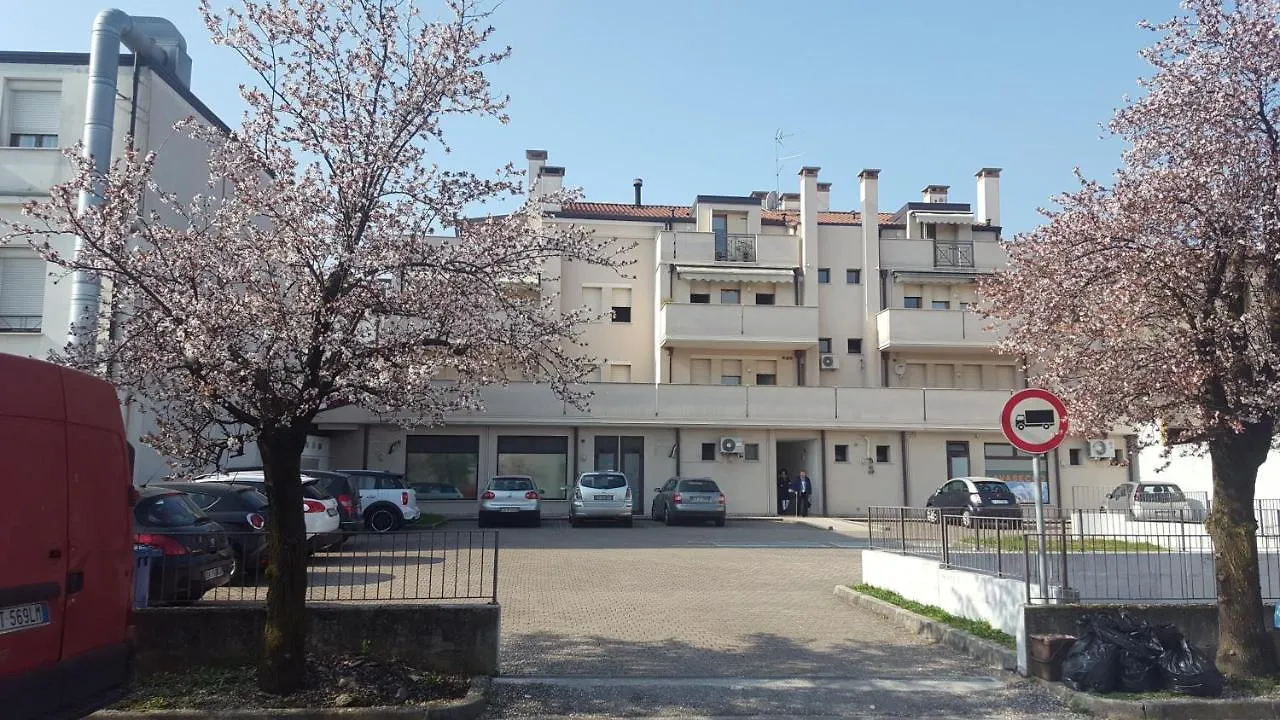 Lietta 4 Apartment Vittorio Veneto 0*,